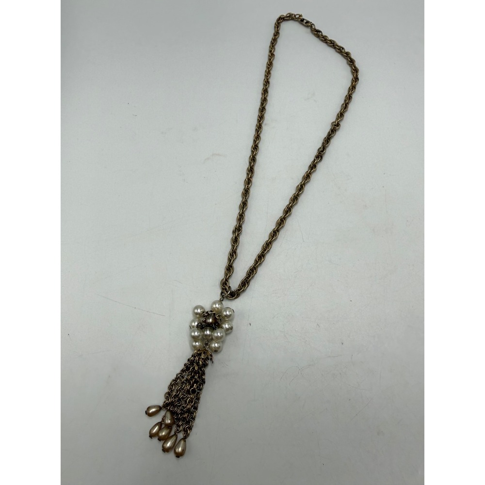 Vintage Gold Tone Rope Chain Faux Pearl Cluster Tassel Pendant Necklace